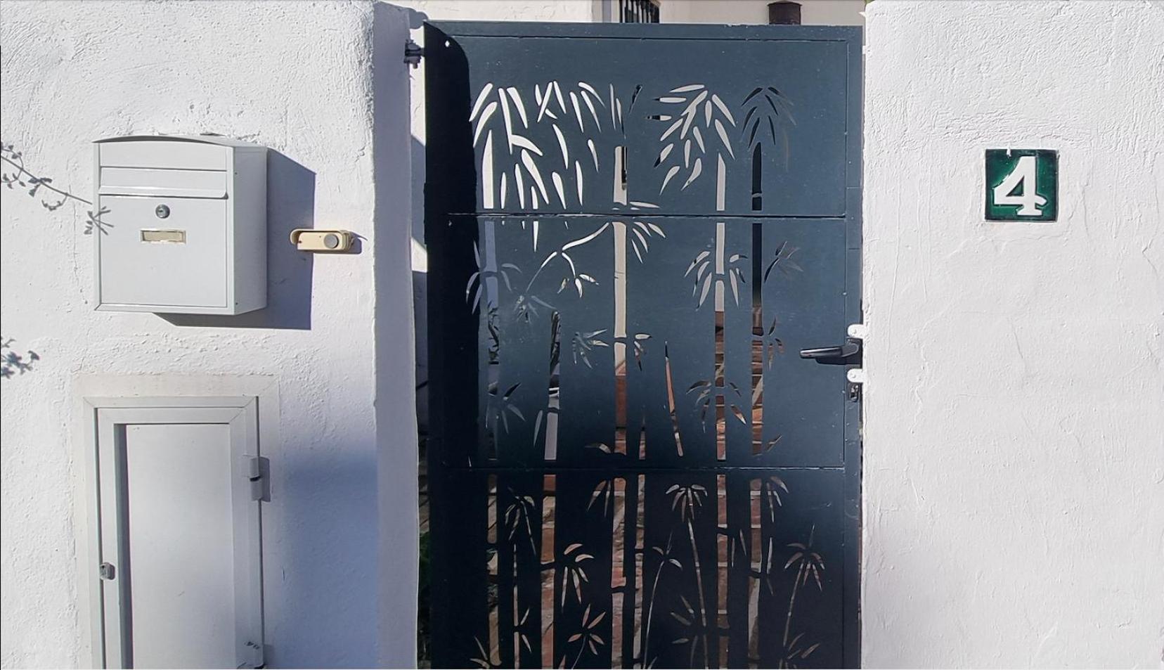 Вілла 4 Bed House With Pool Walk To Puerto Banus Fast Internet Марбелья Екстер'єр фото